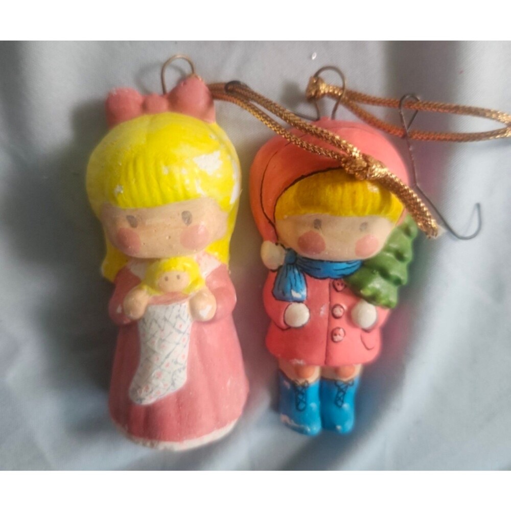 Vintage Joan Walsh Anglund Ceramic Christmas Ornaments Lot - 3 Intact + 1 Damage